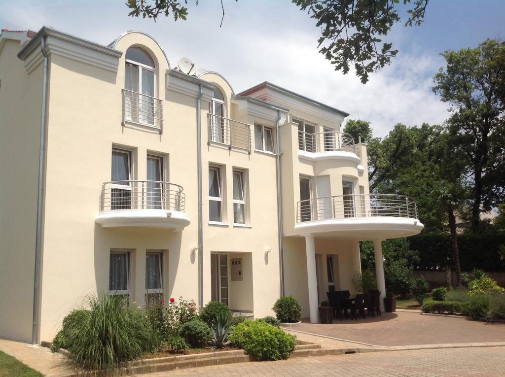 Apartments Villa Majda Матули Екстериор снимка