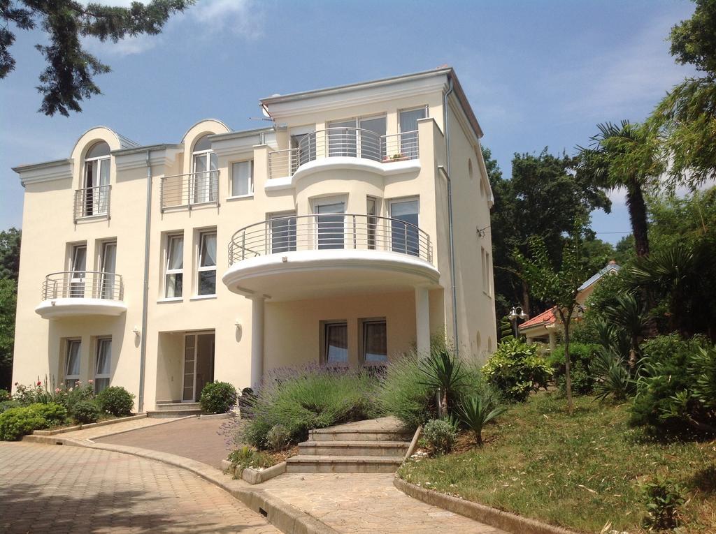 Apartments Villa Majda Матули Стая снимка