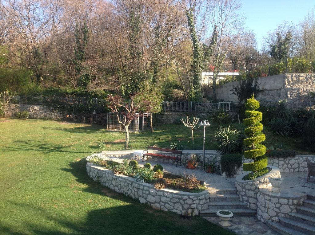 Apartments Villa Majda Матули Екстериор снимка