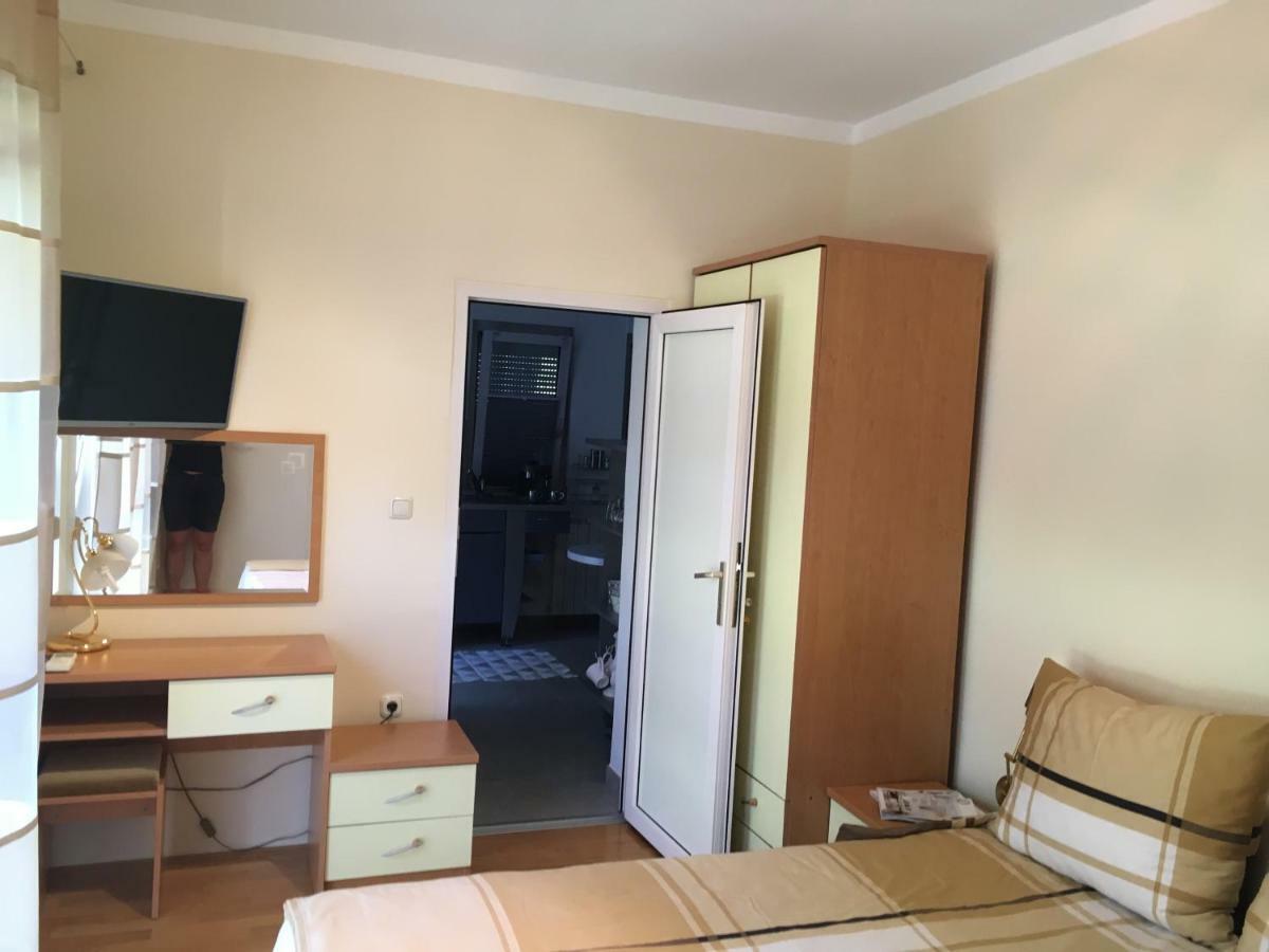 Apartments Villa Majda Матули Екстериор снимка