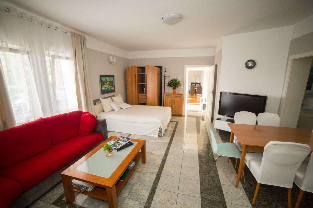 Apartments Villa Majda Матули Екстериор снимка